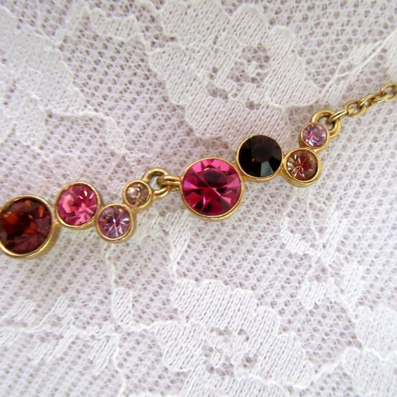 Pink to deep rose rhinestone choker necklace - Picture 5 of 8